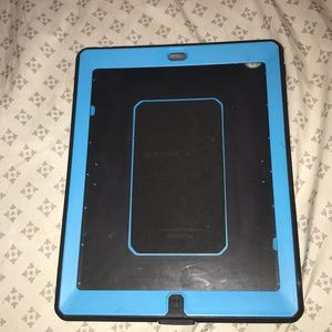 Beetle defense iPad case